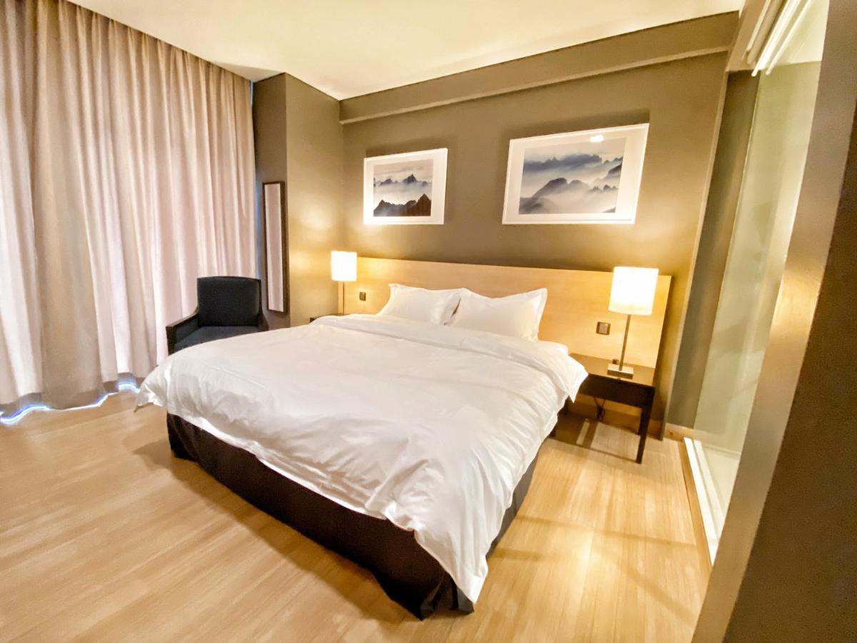Straits Suite By C Homestay Malacca Exteriér fotografie